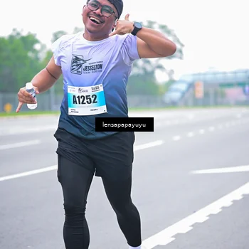 Runner Photo 7334000
