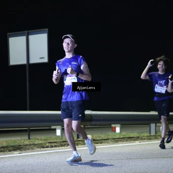 Runner Photo 7334044