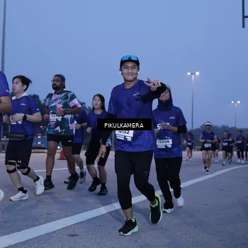 Runner Photo 7334062