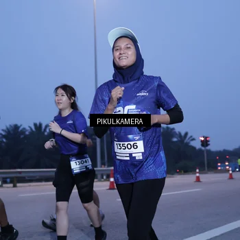 Runner Photo 7334262