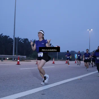 Runner Photo 7334275