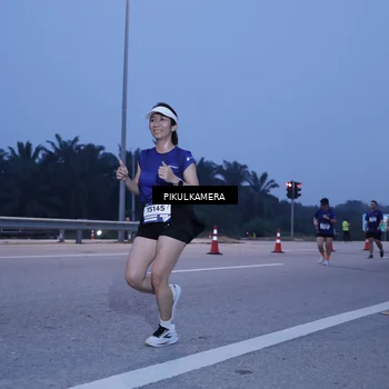 Runner Photo 7334301