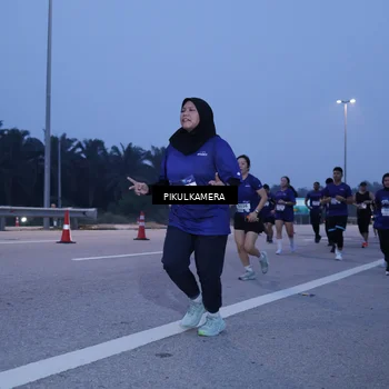 Runner Photo 7334406