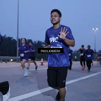 Runner Photo 7334573