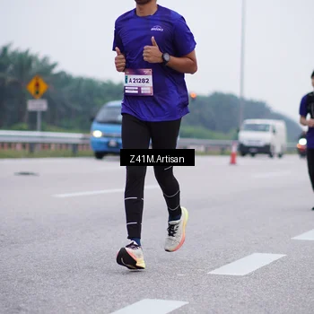 Runner Photo 7334655