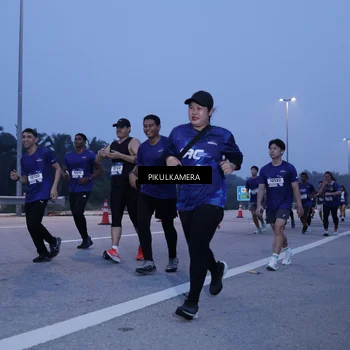 Runner Photo 7334695