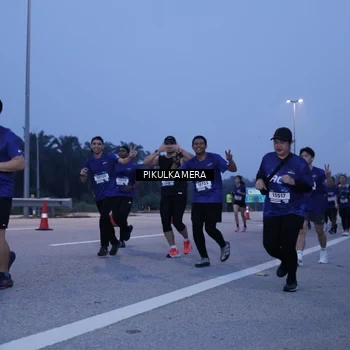 Runner Photo 7334716