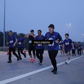 Runner Photo 7334720