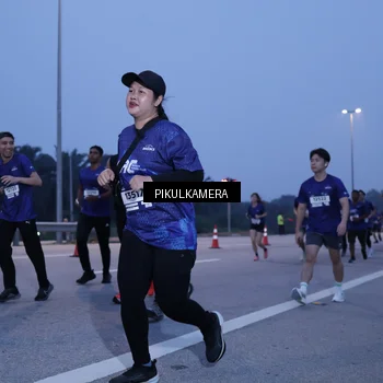 Runner Photo 7334748