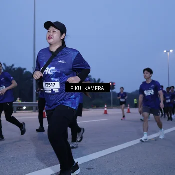 Runner Photo 7334771