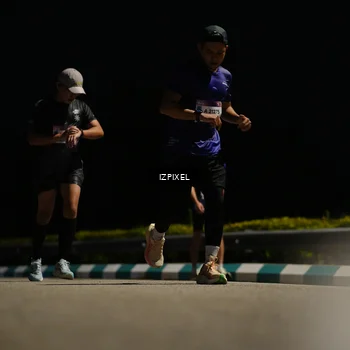 Runner Photo 7334807