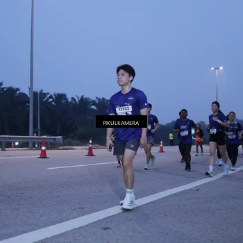 Runner Photo 7334812