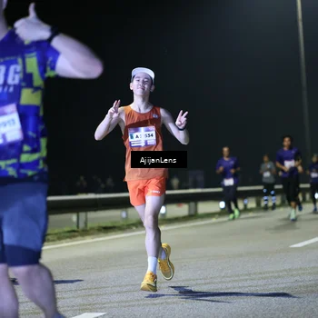 Runner Photo 7334823