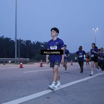 Runner Photo 7334826
