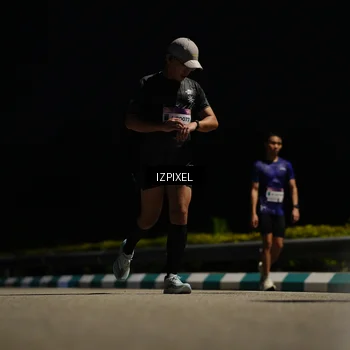 Runner Photo 7334835