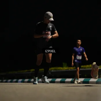 Runner Photo 7334839
