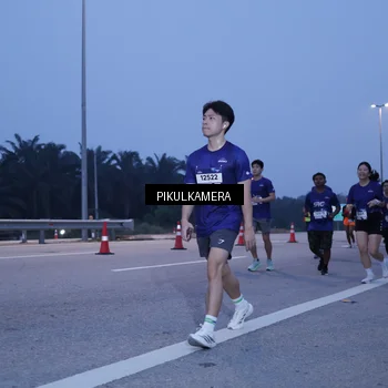 Runner Photo 7334851