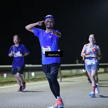 Runner Photo 7334860