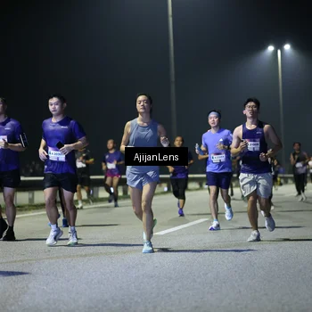 Runner Photo 7334899