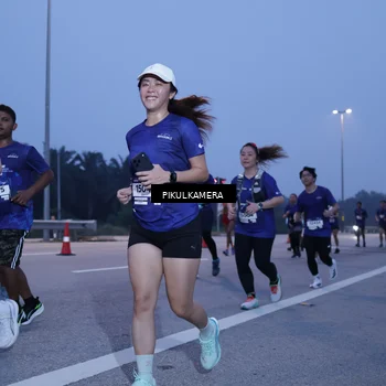 Runner Photo 7334910