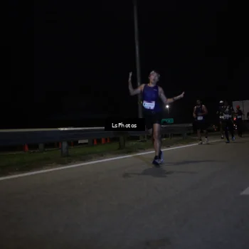 Runner Photo 7334999