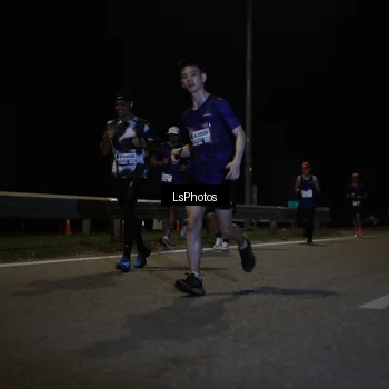 Runner Photo 7335108