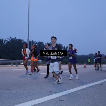 Runner Photo 7335219