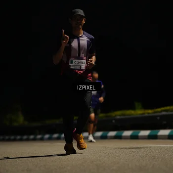 Runner Photo 7335246