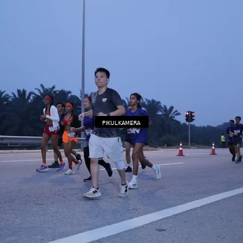 Runner Photo 7335297