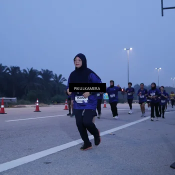 Runner Photo 7335301