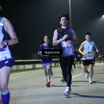 Runner Photo 7335335