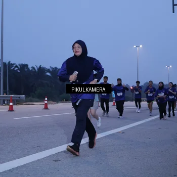 Runner Photo 7335360