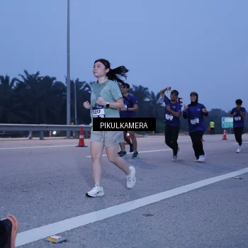 Runner Photo 7335369