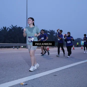 Runner Photo 7335514