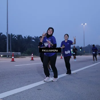 Runner Photo 7335544