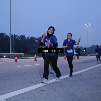 Runner Photo 7335552