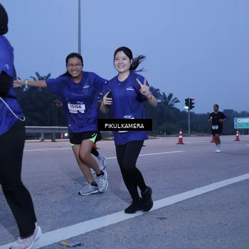 Runner Photo 7335638