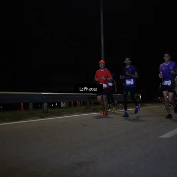 Runner Photo 7335642