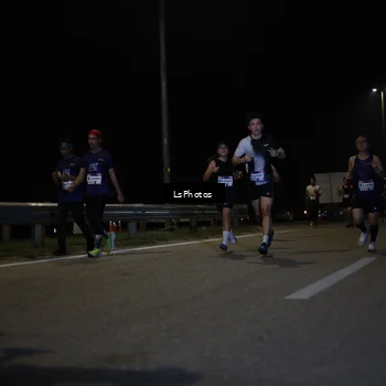 Runner Photo 7335649
