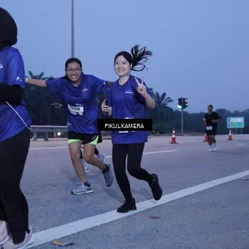Runner Photo 7335658