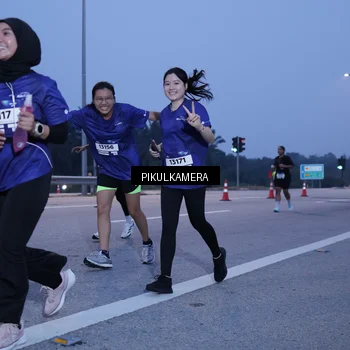 Runner Photo 7335674