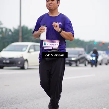 Runner Photo 7335697