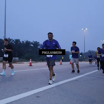 Runner Photo 7335700