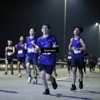 Runner Photo 7335711