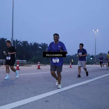 Runner Photo 7335736