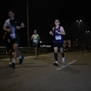 Runner Photo 7335743