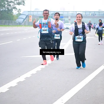 Runner Photo 7335747