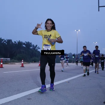 Runner Photo 7335835
