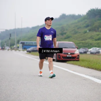 Runner Photo 7335911