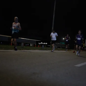 Runner Photo 7335938